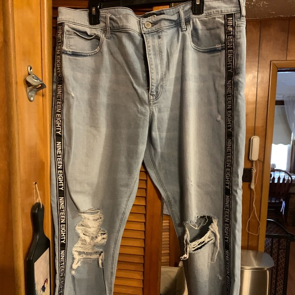 Express Jeans - Picture 2 of 4